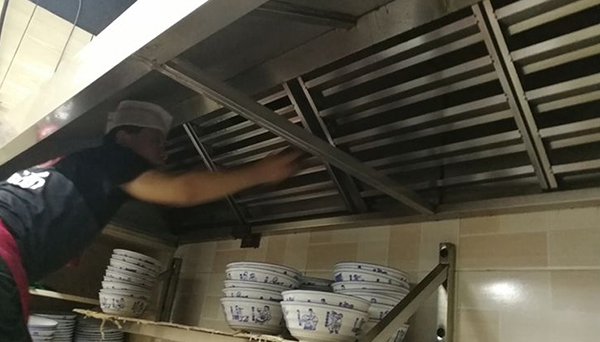 高港區(qū)綜合性油煙凈化器